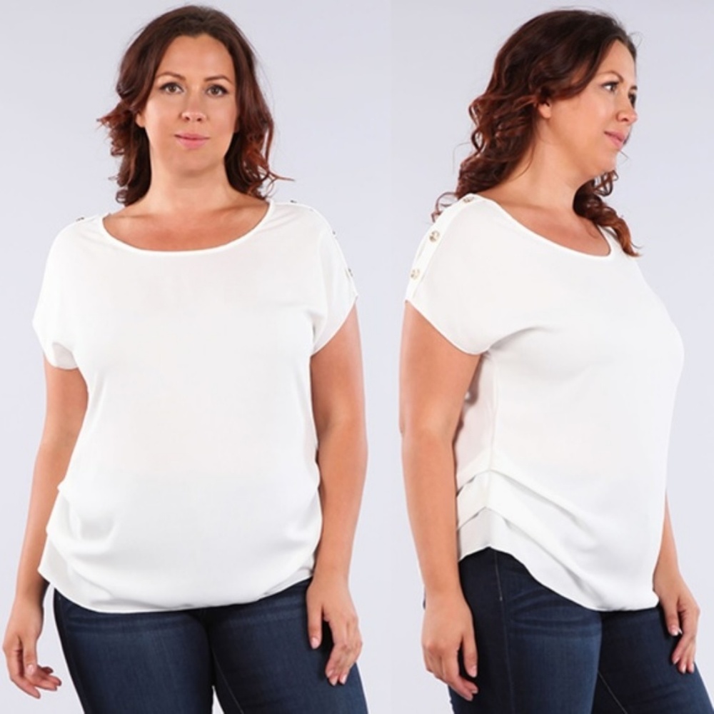 *CLEARANCE* Plus Size Short Sleeve Button Trim Top